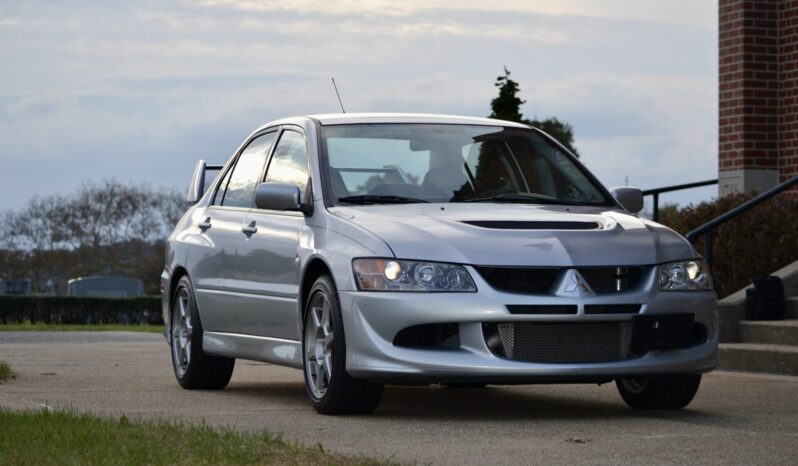 
								2004 Mitsubishi Lancer Evolution VIII full									