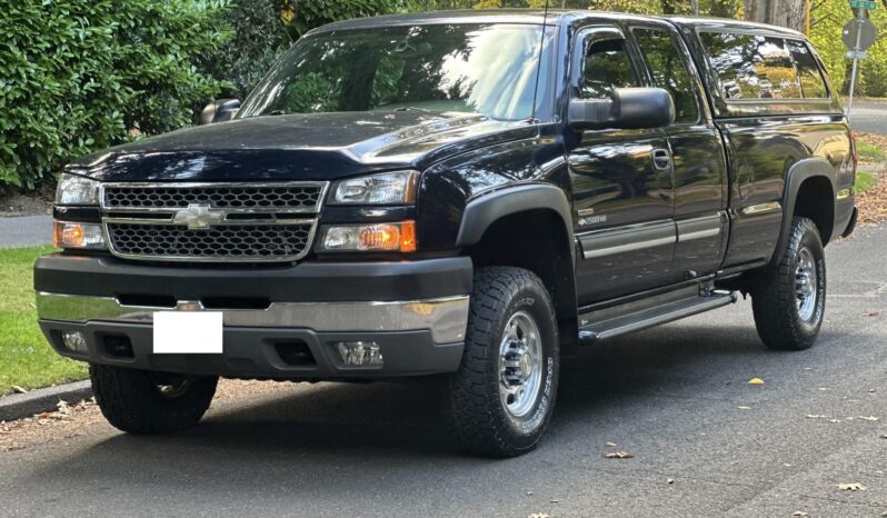 2005 Chevrolet Silverado 2500HD LS Extended Cab Duramax 4×4 1