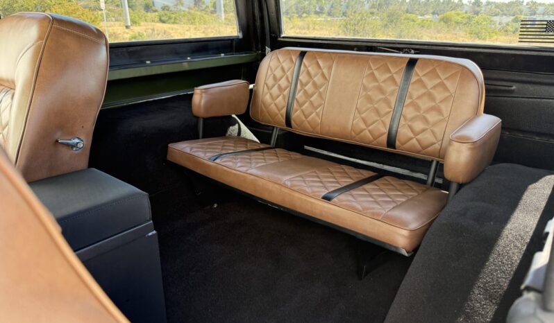 
								1969 Ford Bronco 3-Speed full									