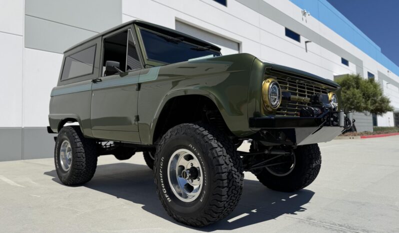 
								1969 Ford Bronco 3-Speed full									