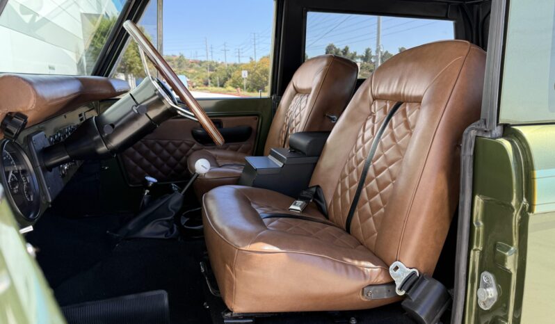 
								1969 Ford Bronco 3-Speed full									