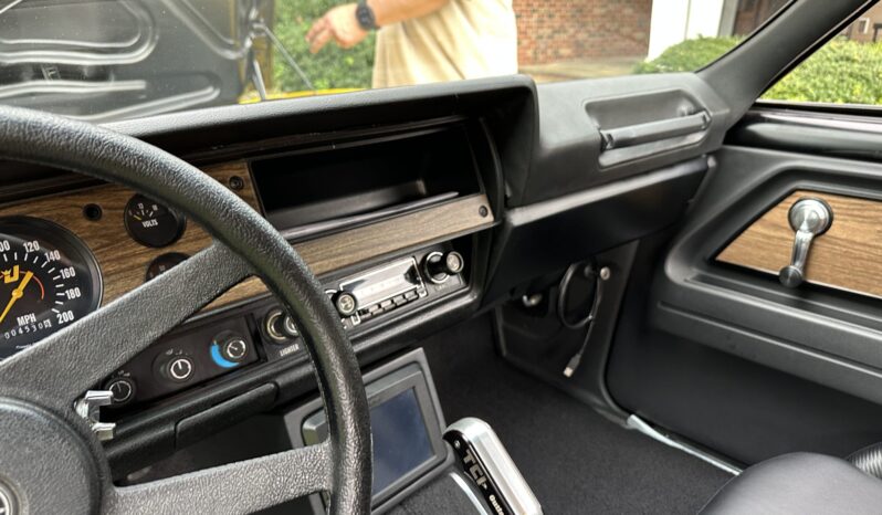 
								1971 Chevrolet Vega Hatchback Coupe full									