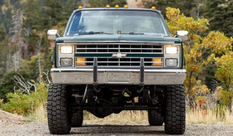 
								1985 Chevrolet K30 Custom Deluxe 4×4 Dually 4-Speed full									