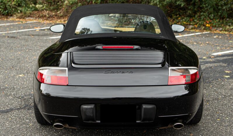 
								2000 Porsche 911 Carrera Cabriolet 6-Speed full									