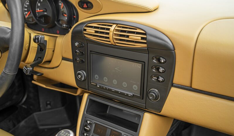 
								2000 Porsche 911 Carrera Cabriolet 6-Speed full									