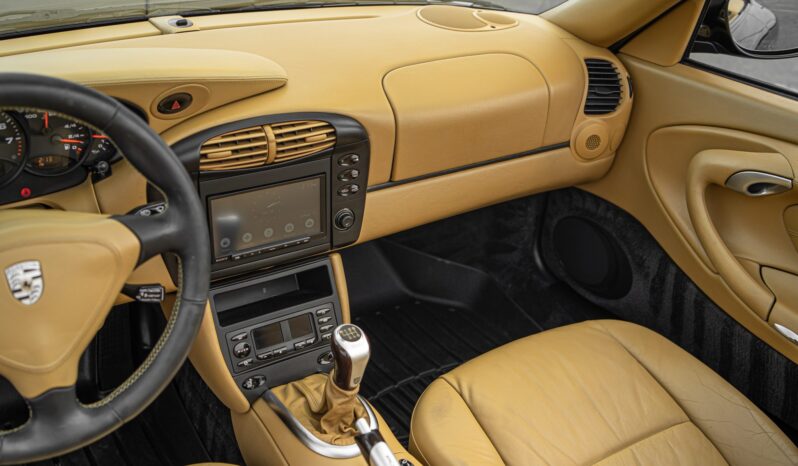 
								2000 Porsche 911 Carrera Cabriolet 6-Speed full									