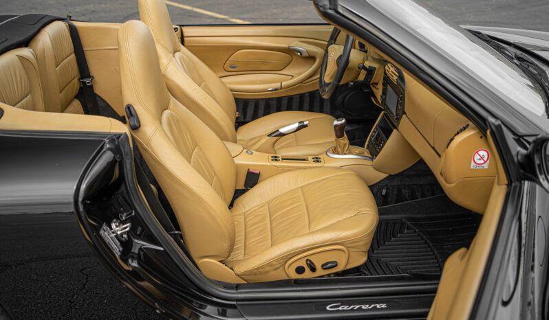 
								2000 Porsche 911 Carrera Cabriolet 6-Speed full									