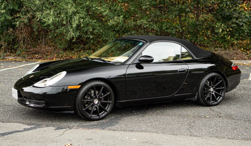 
								2000 Porsche 911 Carrera Cabriolet 6-Speed full									