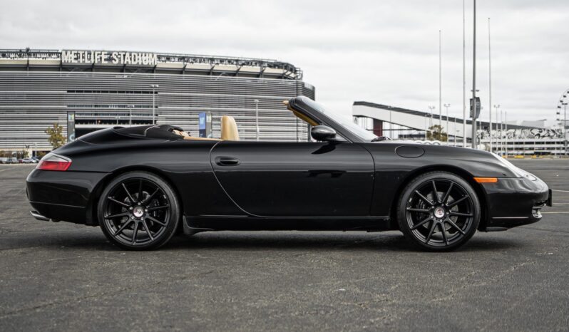 
								2000 Porsche 911 Carrera Cabriolet 6-Speed full									