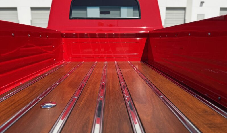 
								1967 Chevrolet C10 Pickup Stepside full									