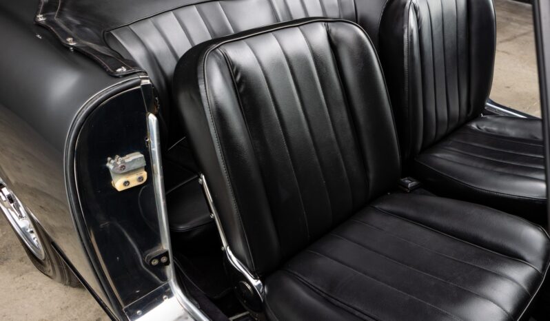 
								1964 Alfa Romeo 2600 Spider full									