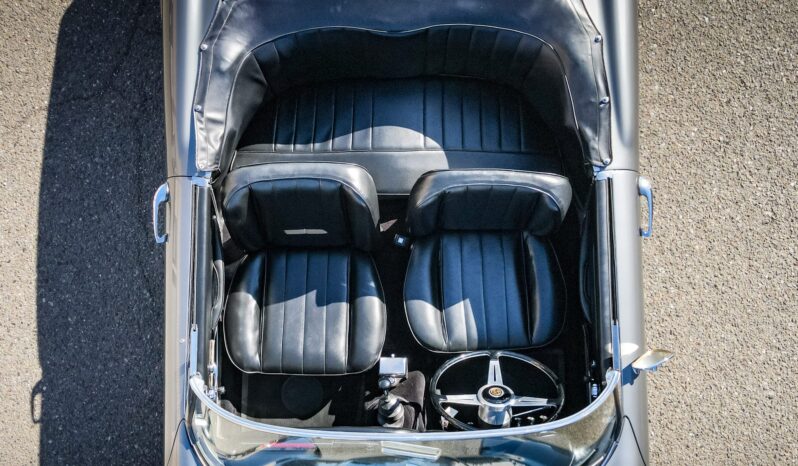 
								1964 Alfa Romeo 2600 Spider full									