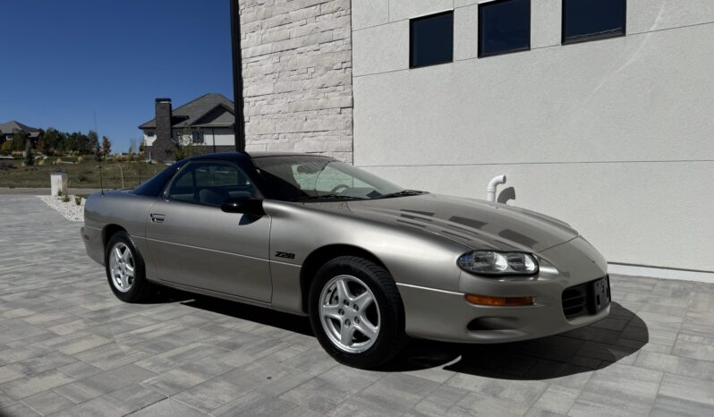 
								1999 Chevrolet Camaro Z28 Coupe 6-Speed full									