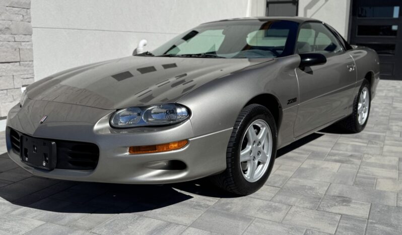 
								1999 Chevrolet Camaro Z28 Coupe 6-Speed full									