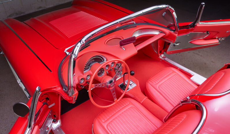 
								1958 Chevrolet Corvette 3-Speed full									