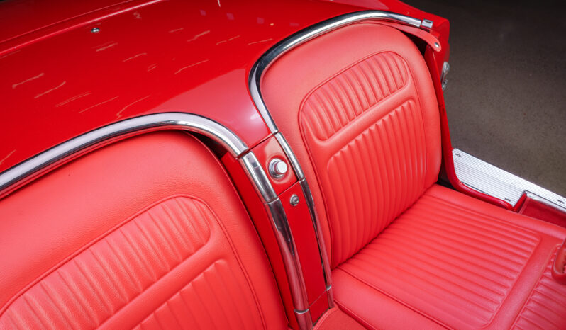 
								1958 Chevrolet Corvette 3-Speed full									