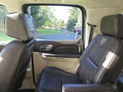 
										2013 Cadillac Escalade ESV Platinum AWD full									