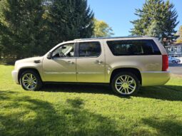 
										2013 Cadillac Escalade ESV Platinum AWD full									