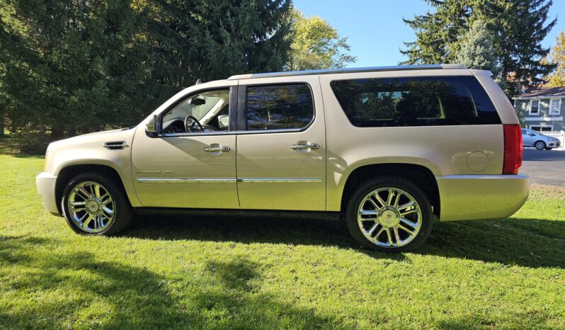 
								2013 Cadillac Escalade ESV Platinum AWD full									
