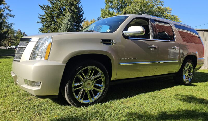 
								2013 Cadillac Escalade ESV Platinum AWD full									