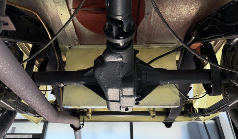 
								1953 MG TD 1.5L-Powered full									