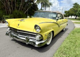 1955 Ford Fairlane Sunliner 3-Speed