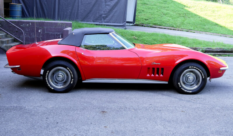 
								1969 Chevrolet Corvette Convertible 4-Speed full									