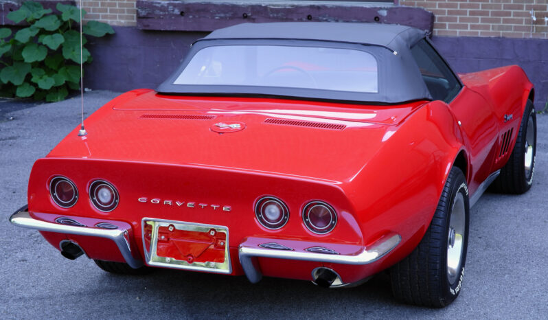 
								1969 Chevrolet Corvette Convertible 4-Speed full									
