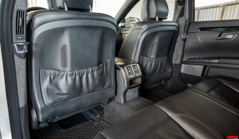 
								2012 Mercedes-Benz S63 AMG P30 Performance Package full									