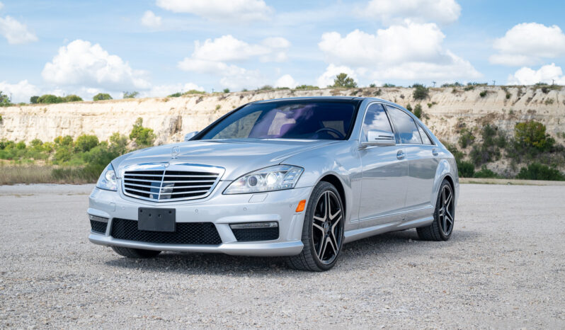 
								2012 Mercedes-Benz S63 AMG P30 Performance Package full									