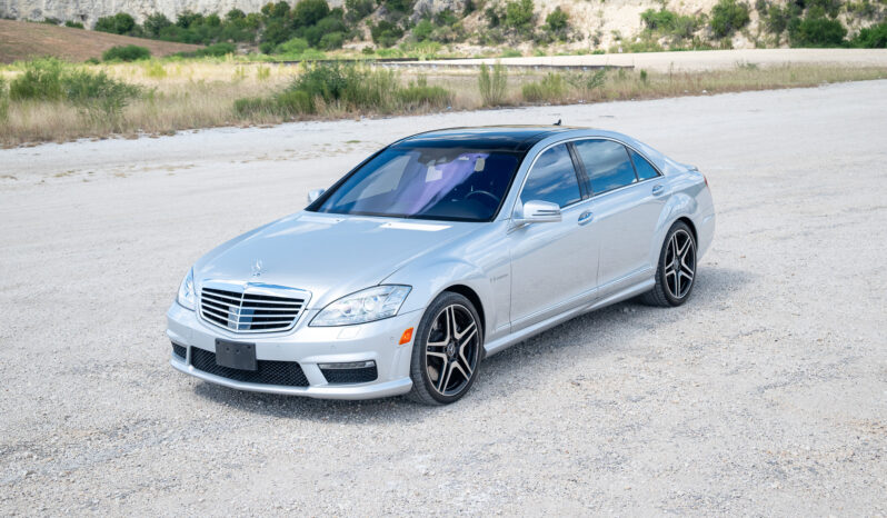 
								2012 Mercedes-Benz S63 AMG P30 Performance Package full									