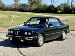 
										1987 BMW 325i Convertible full									