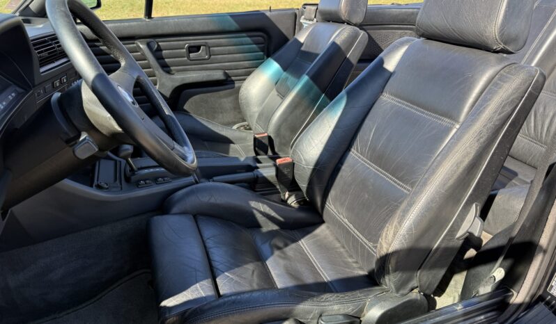 
								1987 BMW 325i Convertible full									