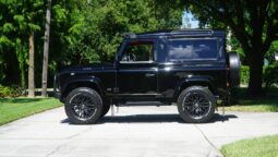 
										1989 Land Rover 90 5-Speed full									