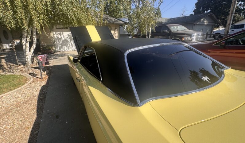 
								1969 Plymouth Road Runner Hardtop 4-Speed full									