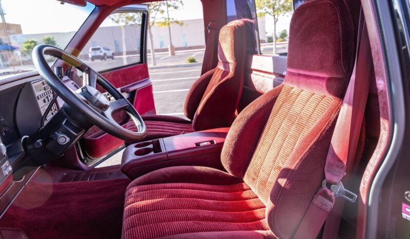 
								1990 Chevrolet 454 SS full									