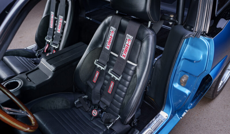 
								1965 Ford Mustang Fastback 5-Speed full									