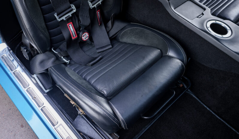 
								1965 Ford Mustang Fastback 5-Speed full									