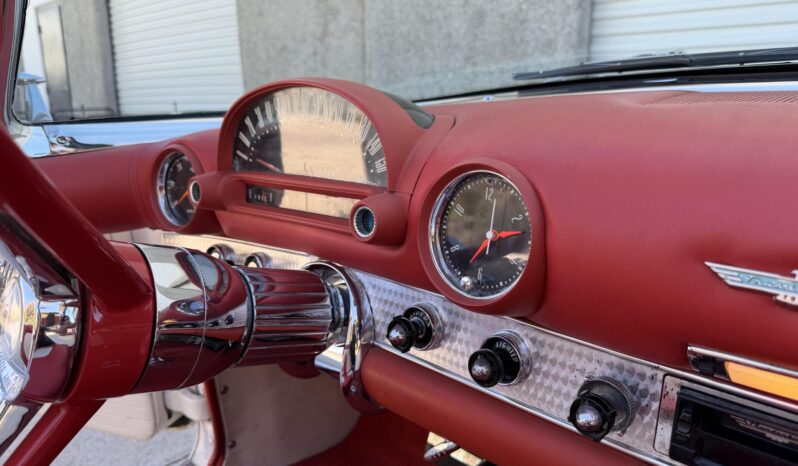 
								1956 Ford Thunderbird full									