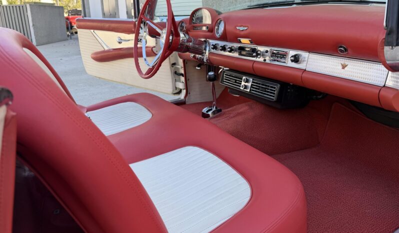 
								1956 Ford Thunderbird full									