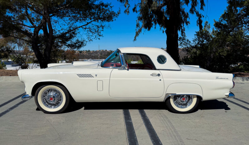 
								1956 Ford Thunderbird full									