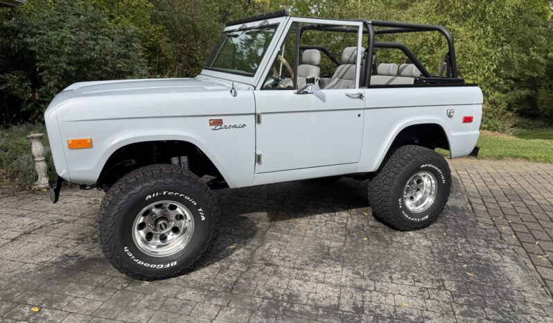 
								1976 Ford Bronco full									
