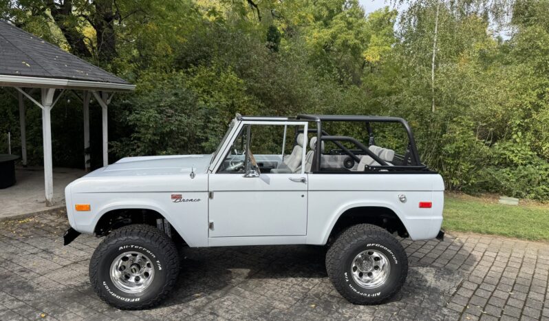 
								1976 Ford Bronco full									