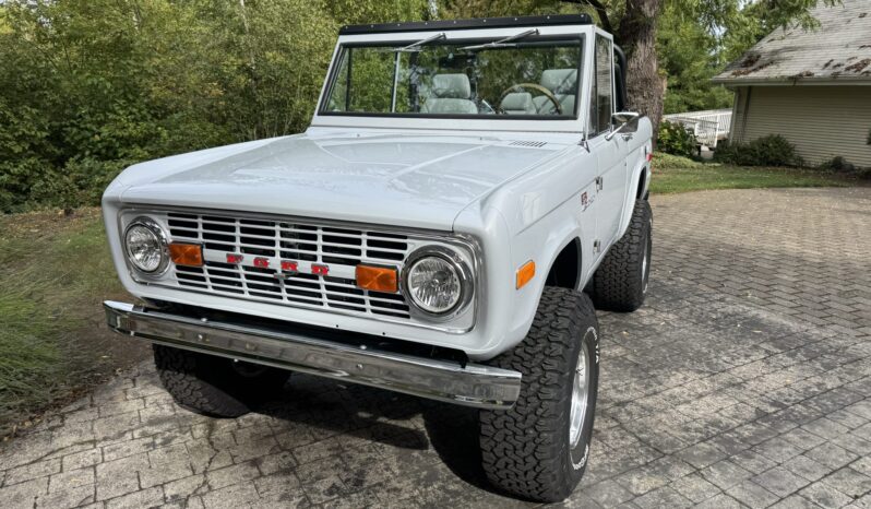 
								1976 Ford Bronco full									