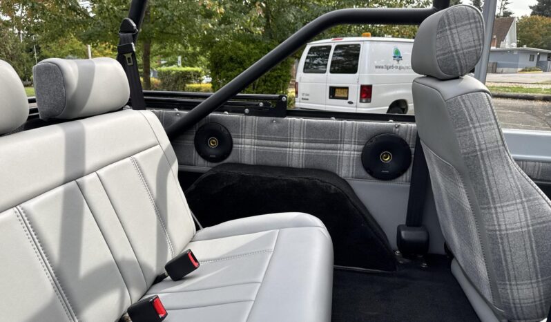 
								1976 Ford Bronco full									