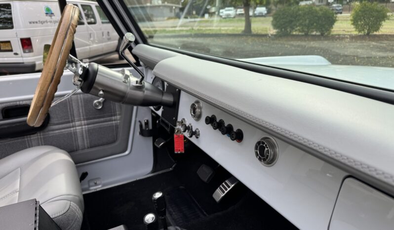 
								1976 Ford Bronco full									