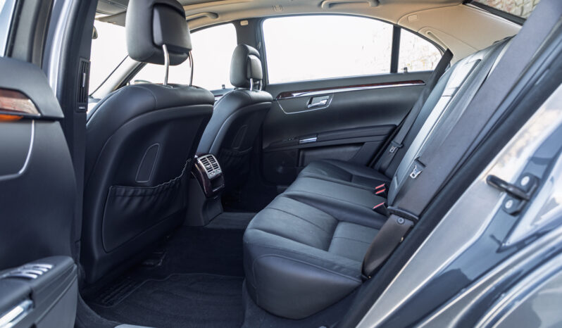 
								2008 Mercedes-Benz S550 4MATIC full									