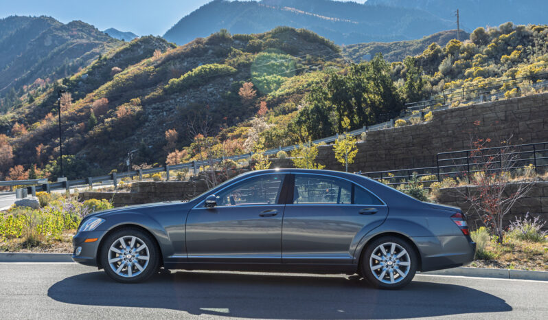 
								2008 Mercedes-Benz S550 4MATIC full									