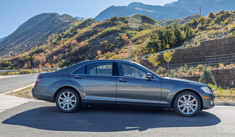 
								2008 Mercedes-Benz S550 4MATIC full									