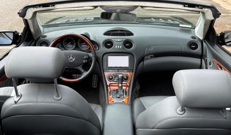 
								2006 Mercedes-Benz SL600 full									